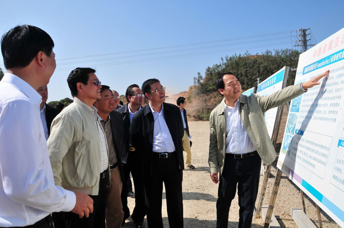 副省長(zhǎng)陳云賢一行蒞臨中德金屬生態(tài)城調(diào)研指導(dǎo)