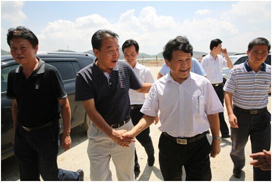 省林業(yè)廳廳長(zhǎng)張育文一行蒞臨中德金屬生態(tài)城調(diào)研指導(dǎo)